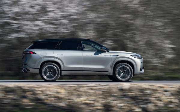 
            Эти 5 новых автобрендов появились в России. Список моделей и сроки продаж
        