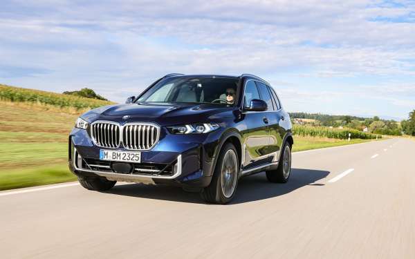 
            Он способен ездить на растительном масле. Необычные фишки нового Audi Q7
        