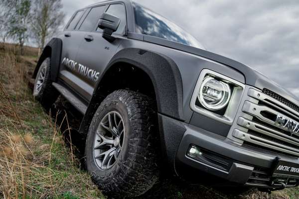 Внедорожник Haval H9 получил в России суровую версию AT35 от Arctic Trucks