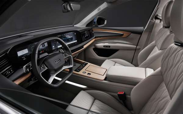 
            Он способен ездить на растительном масле. Необычные фишки нового Audi Q7
        
