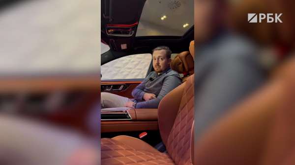 
            Он общается с другими авто. Обзор первого в России Mercedes S-Class 2026
        