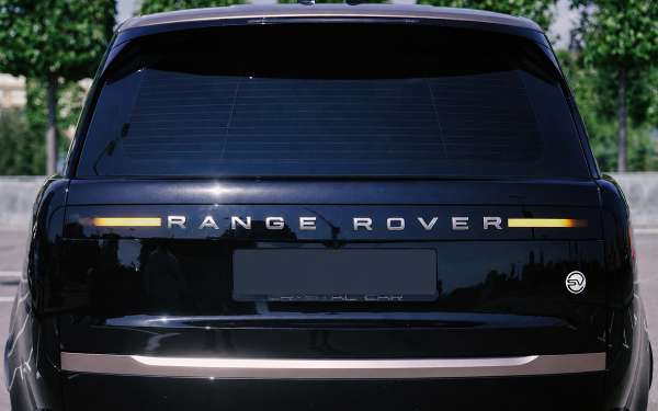 
            Maybach, не завидуй! Тест самого роскошного и дорогого Range Rover SV
        