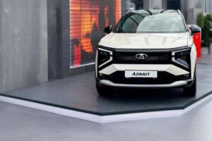 «Он опоздал». Автожурналисты оценили перспективы нового Lada Azimut
