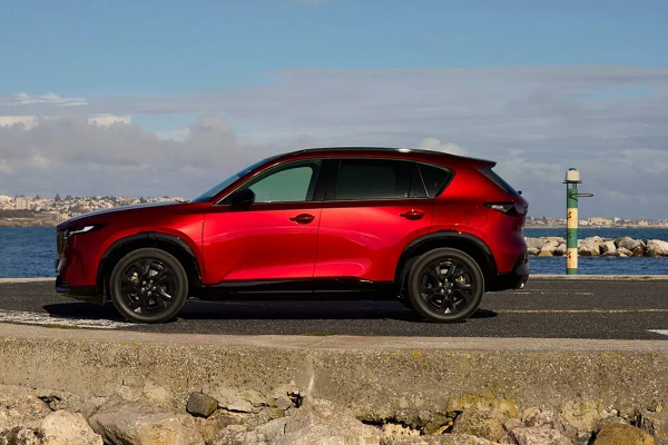 
            Распродают остатки. Какие Toyota, Mazda и Kia купить по старым ценам
        