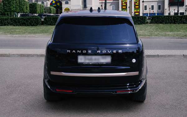 
            Maybach, не завидуй! Тест самого роскошного и дорогого Range Rover SV
        