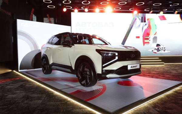 
            &laquo;Он опоздал&raquo;. Автожурналисты оценили перспективы нового Lada Azimut
        
