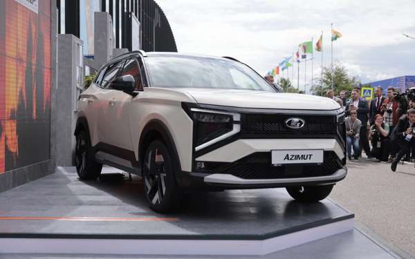 
            &laquo;Он опоздал&raquo;. Автожурналисты оценили перспективы нового Lada Azimut
        