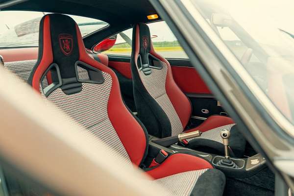 Тюнинг-ателье TechArt занялось рестомодами: представлено лимитированное купе GTclassic