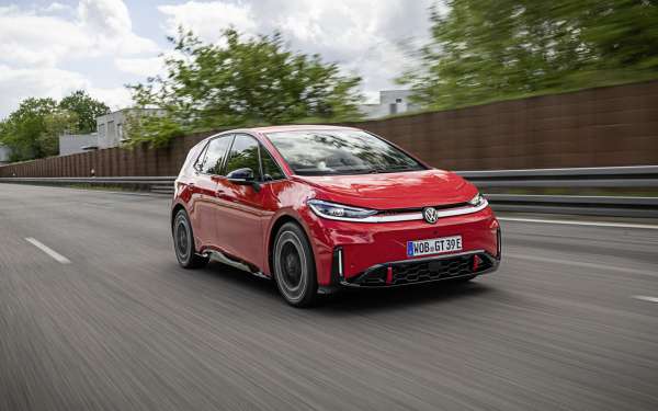 
            Volkswagen представил самую мощную модель GTI в истории. Это электрокар
        