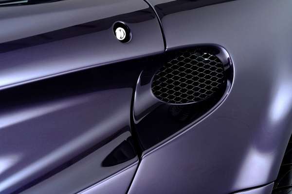 Рестомод Analogue VHPK на базе Lotus Elise S1: водитель по центру и масса менее 600 кг