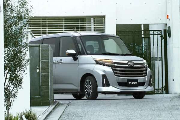 Toyota Roomy, Daihatsu Thor и Tanto: модернизация на троих