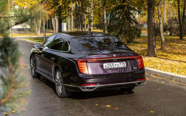 
            Уже не Hongqi, но еще не Aurus. Первый тест российского седана Senat 900
        