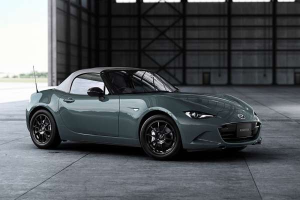 Родстер Mitsuoka LA1: вдохновлён классическим Chevrolet Corvette, сделан на базе Mazda MX-5