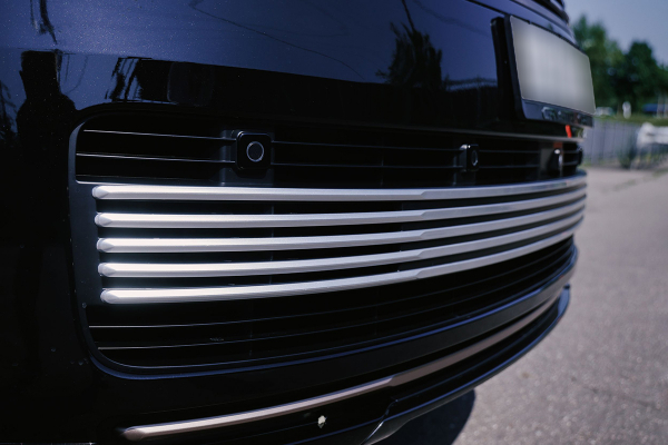 
            Maybach, не завидуй! Тест самого роскошного и дорогого Range Rover SV
        