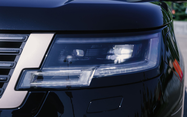 
            Maybach, не завидуй! Тест самого роскошного и дорогого Range Rover SV
        